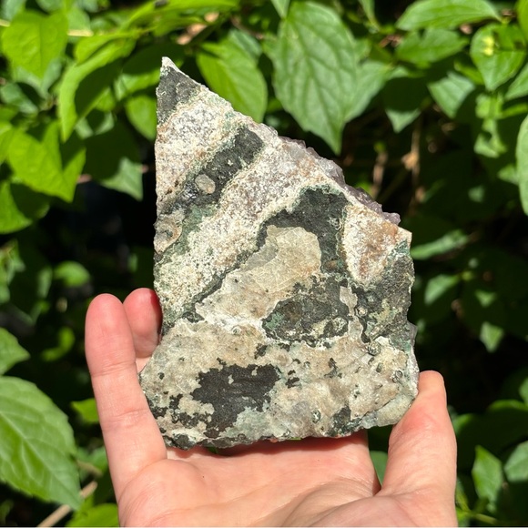 Stunning Deep Purple Amethyst Cluster with Cacoxenite and Hematite Inclusions - Picture 4 of 10